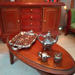 kovové nádobíčko