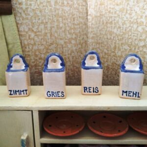 kořenky, kuchyňka pro panenky