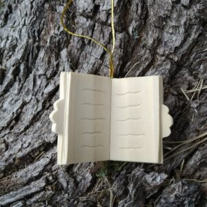 dřevěná knížečka