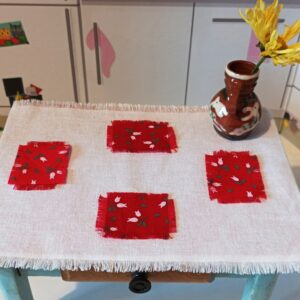 Prostírání červené s kvítky - sada