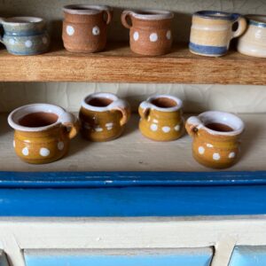 Sada 4 hnědo-žlutých hrníčků