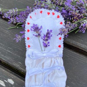 Zavinovačka s červenými srdíčky č. 1