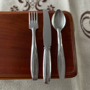 Starožitný příbor velký